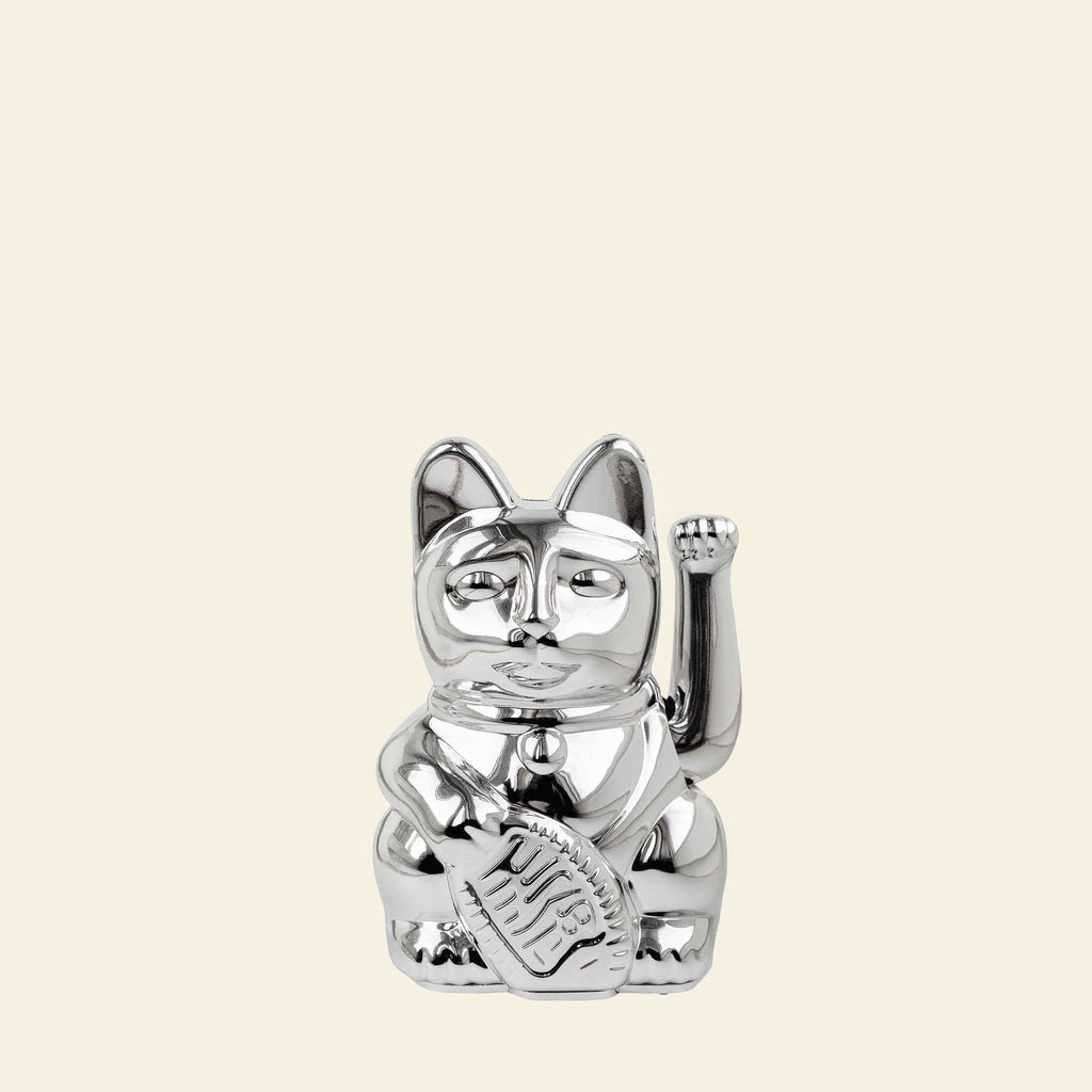 Vue complémentaire : Mini Chat Chanceux Argent Brillant “Nova” – Donkey Products