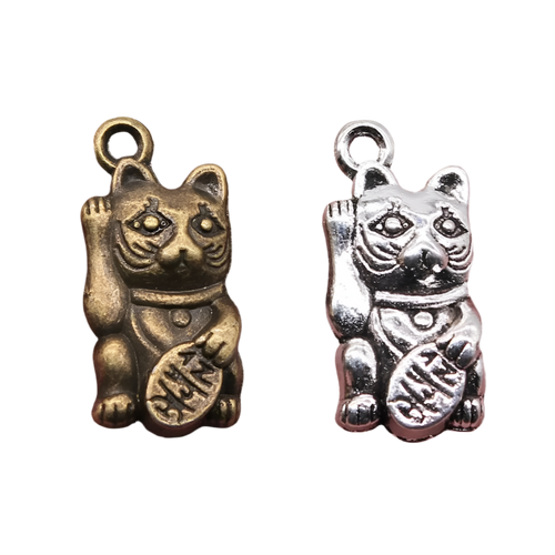 Lucky Cat Charm - Maneki Neko - photo 7 - The-lucky-cat
