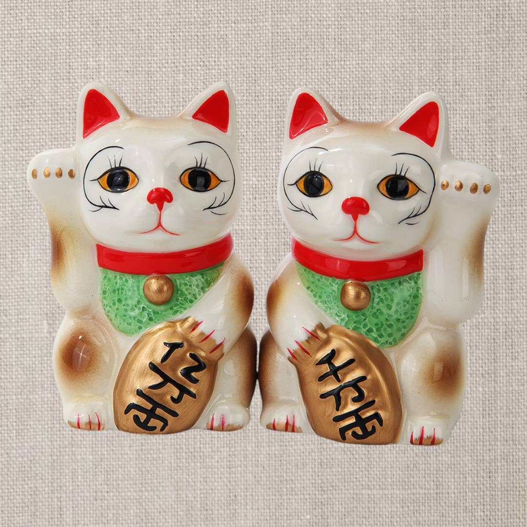 Salt and Pepper Lucky Cats White