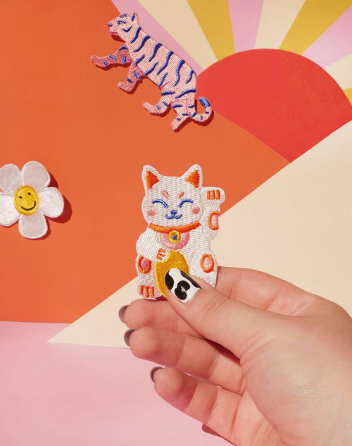 Toppa termoadesiva del Gatto Portafortuna - Maneki Neko - Vista principale - Birichino