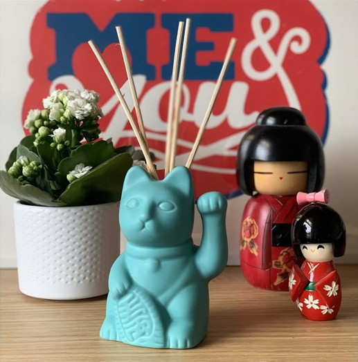 diffuseur-de-parfum-chat-chanceux-bleu-bitten 