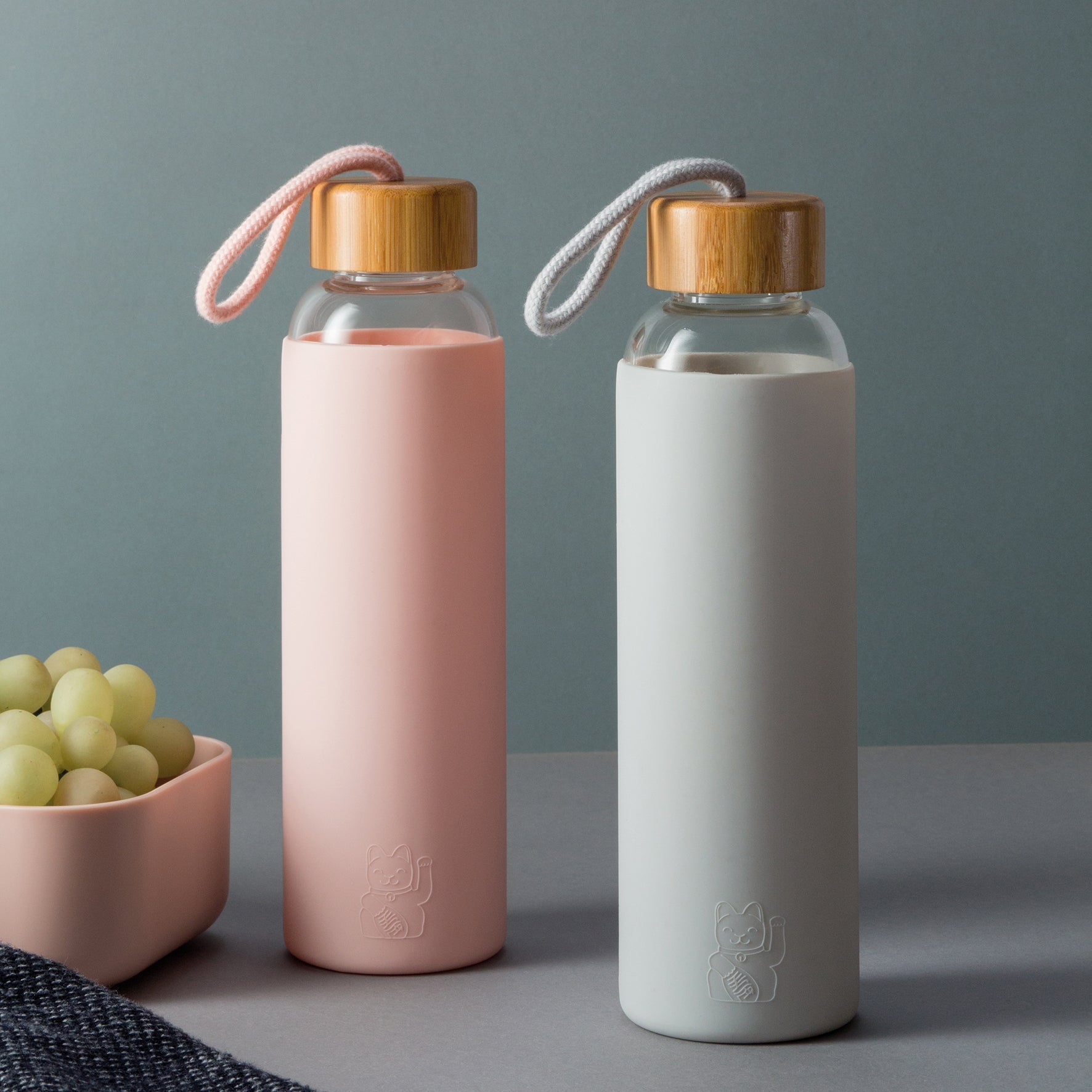 gourde-chat-chanceux-gris-donkey 