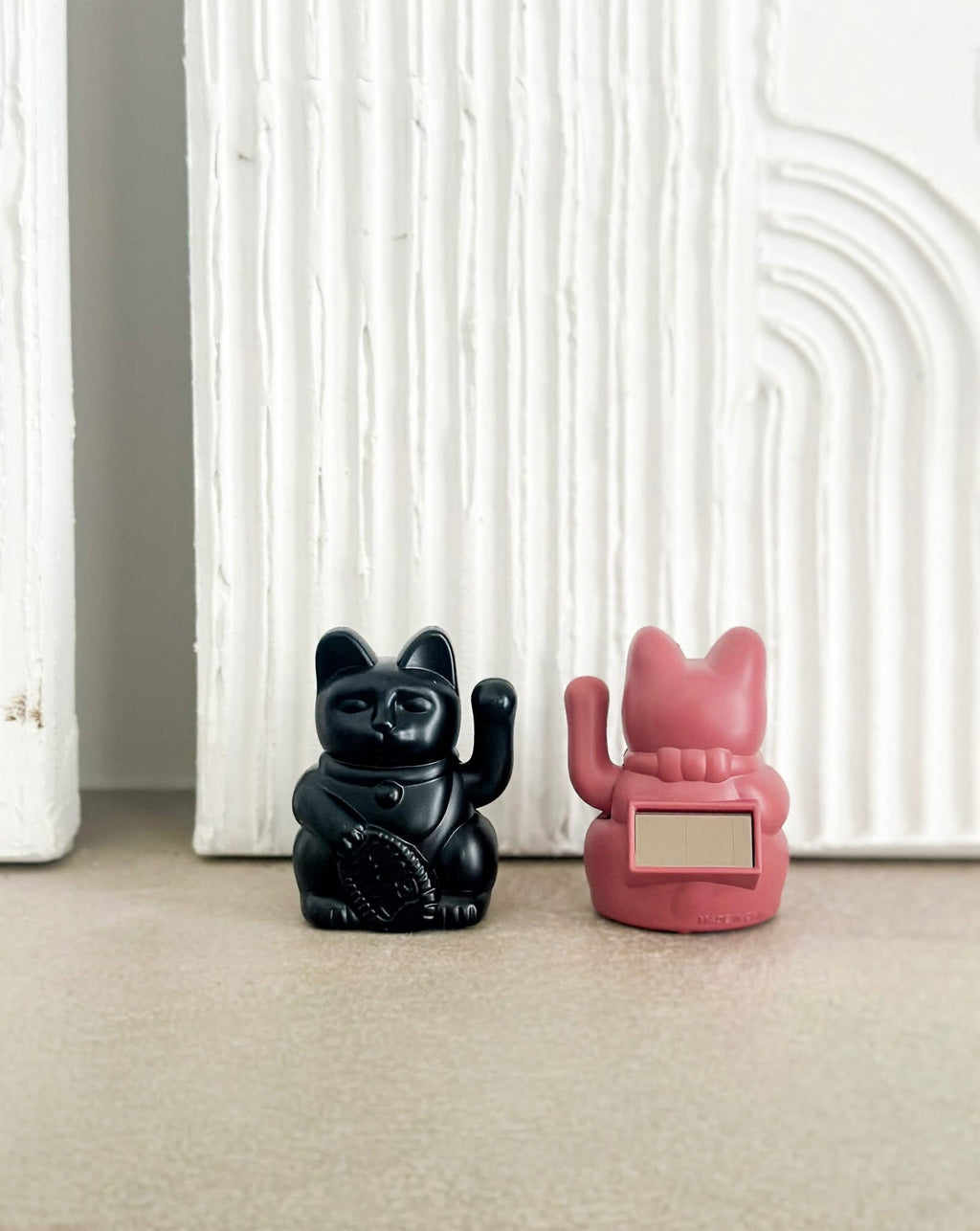Mini Lucky Solar Schwarze Katze „Sumi“