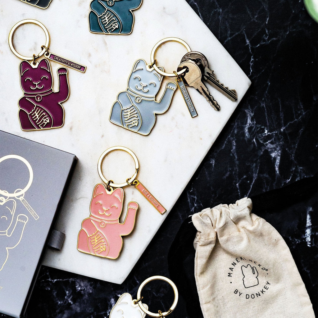 porte-cles-chat-chanceux-violet-donkey 