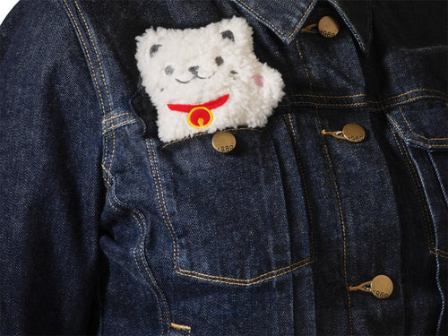Pocket Pal Lucky Cat - Maneki Neko, kawaii - side view - Bitten