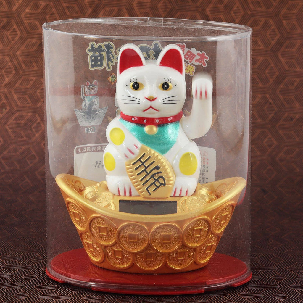 White solar lucky cat 14cm