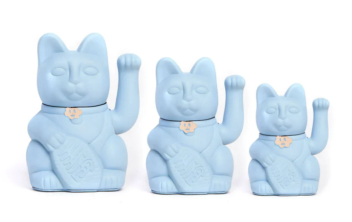 chat-chanceux-bleu-clair-diminuto-cielo 